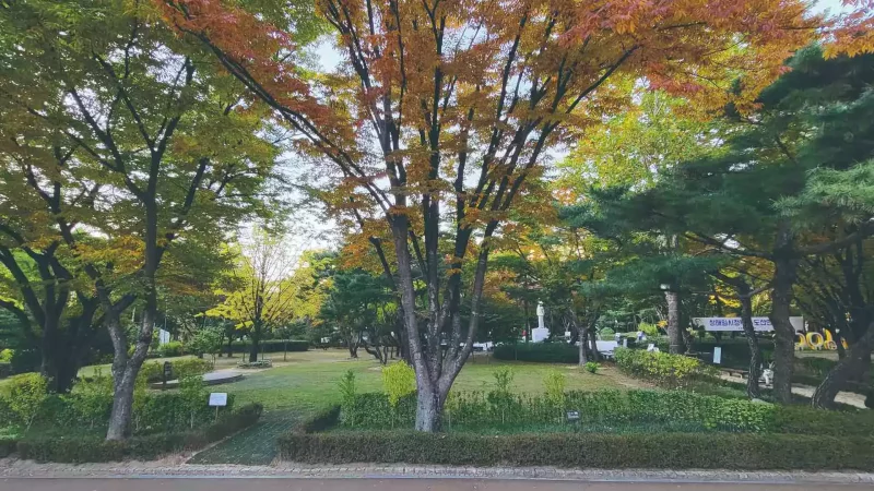 Dosan Park 도산-공원