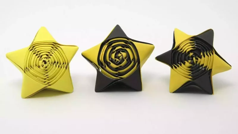 Origami ile hasır desenli yıldız yapımı