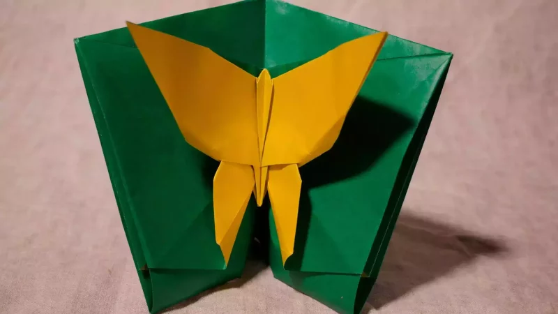 Origami ile kanat çırpan kart yapımı