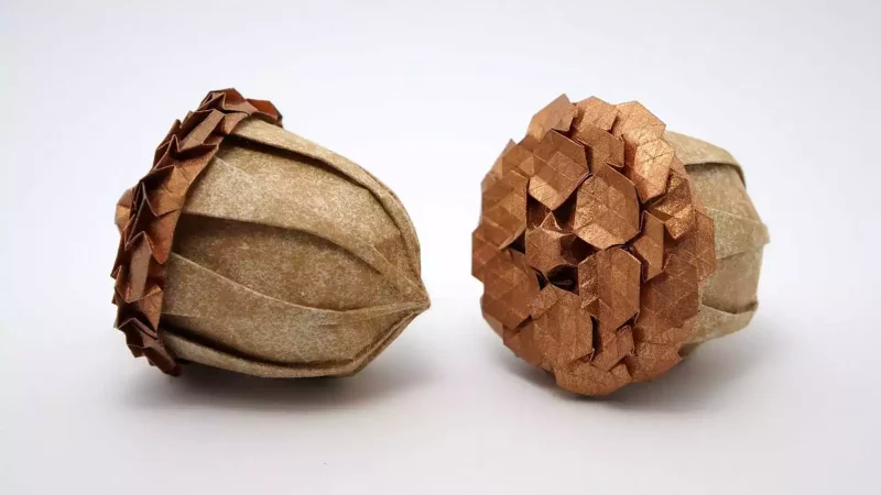 Origami ile sincap ve meşe palamutu yapımı